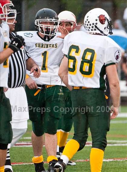 Thumbnail 3 in 9th Annual Shrine Chowder Bowl Classic  (West vs Central) photogallery.