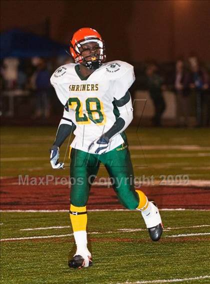 Thumbnail 2 in 9th Annual Shrine Chowder Bowl Classic  (West vs Central) photogallery.