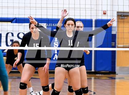 Thumbnail 2 in Shadow Ridge vs. Silverado (NIAA Sunrise Region Tournament) photogallery.