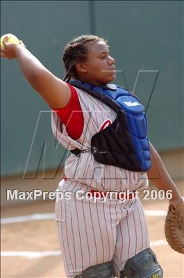Thumbnail 2 in Cantwell vs Serra (D7 Section Final) photogallery.