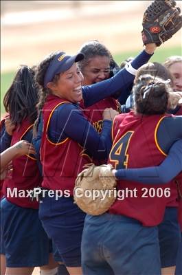 Thumbnail 3 in Cantwell vs Serra (D7 Section Final) photogallery.