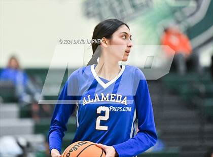 Thumbnail 3 in Alameda vs D'Evelyn photogallery.