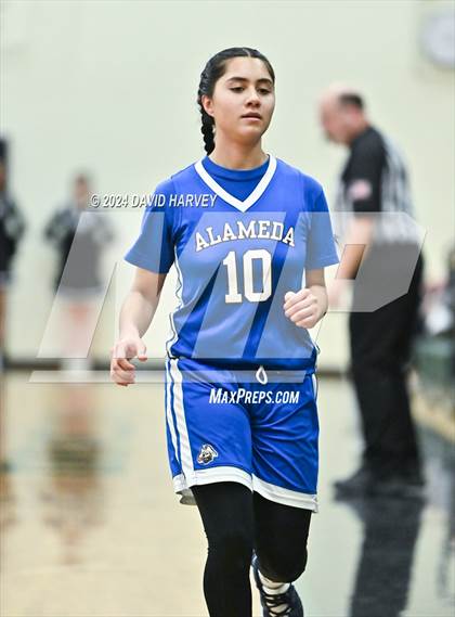 Thumbnail 3 in Alameda vs D'Evelyn photogallery.