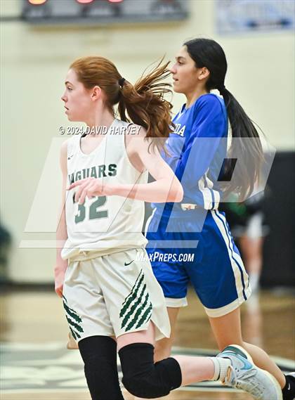 Thumbnail 3 in Alameda vs D'Evelyn photogallery.