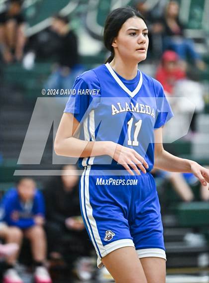 Thumbnail 3 in Alameda vs D'Evelyn photogallery.