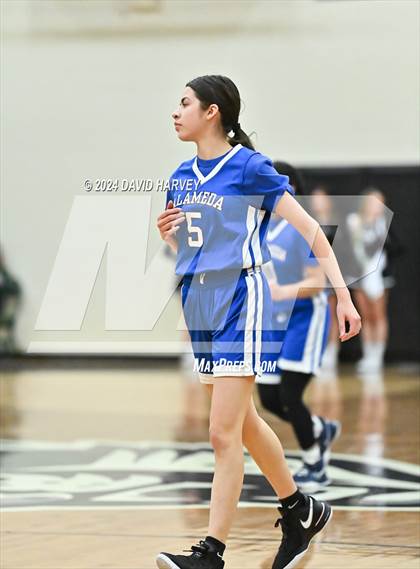 Thumbnail 3 in Alameda vs D'Evelyn photogallery.