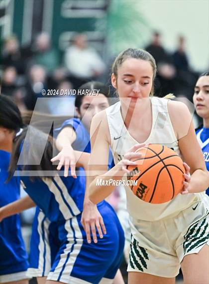 Thumbnail 3 in Alameda vs D'Evelyn photogallery.