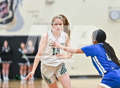 Thumbnail 3 in Alameda vs D'Evelyn photogallery.