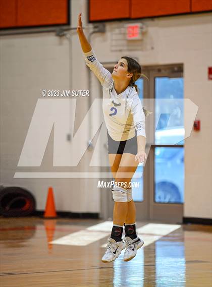 Thumbnail 1 in Somerville vs Anderson-Shiro photogallery.