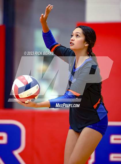 Thumbnail 2 in Oak Ridge vs Grand Oaks photogallery.