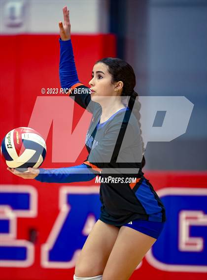 Thumbnail 3 in Oak Ridge vs Grand Oaks photogallery.