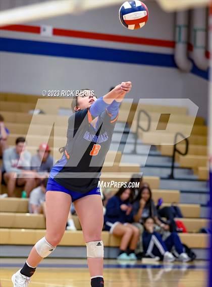 Thumbnail 2 in Oak Ridge vs Grand Oaks photogallery.