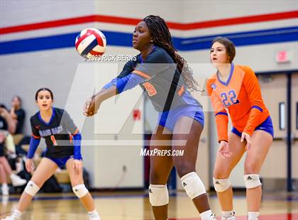 Thumbnail 3 in Oak Ridge vs Grand Oaks photogallery.