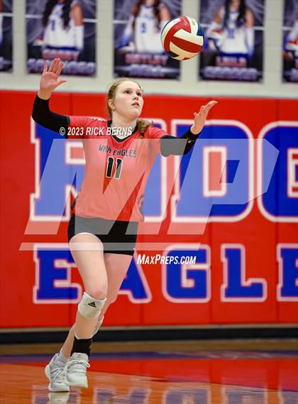 Thumbnail 2 in Oak Ridge vs Grand Oaks photogallery.
