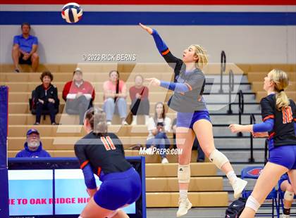 Thumbnail 1 in Oak Ridge vs Grand Oaks photogallery.