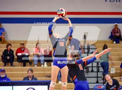 Thumbnail 3 in Oak Ridge vs Grand Oaks photogallery.