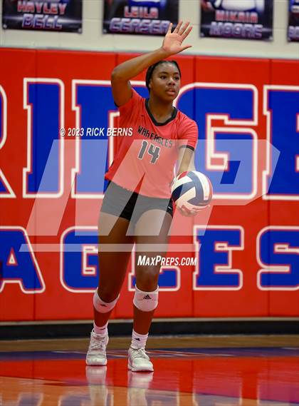 Thumbnail 1 in Oak Ridge vs Grand Oaks photogallery.