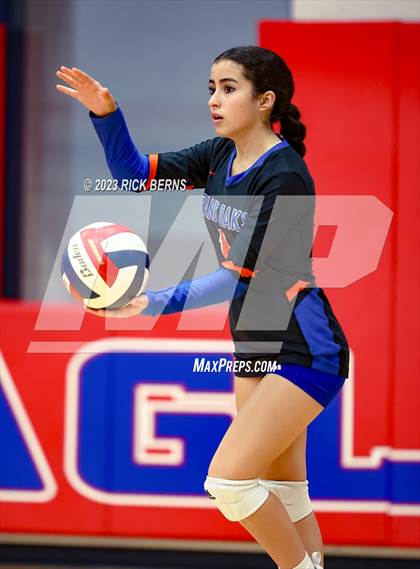 Thumbnail 2 in Oak Ridge vs Grand Oaks photogallery.
