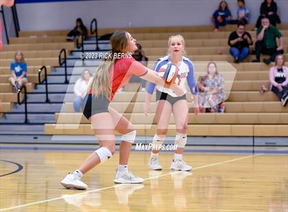Thumbnail 3 in Oak Ridge vs Grand Oaks photogallery.