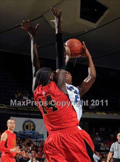 Thumbnail 2 in Windward vs. Orange Lutheran (CIF SS 4AA Final) photogallery.