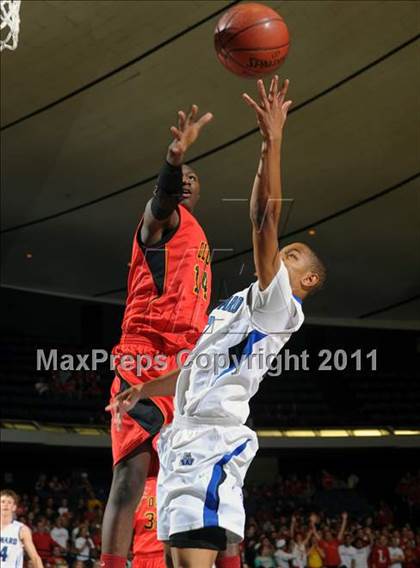 Thumbnail 1 in Windward vs. Orange Lutheran (CIF SS 4AA Final) photogallery.