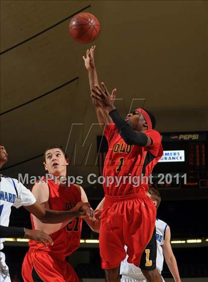 Thumbnail 1 in Windward vs. Orange Lutheran (CIF SS 4AA Final) photogallery.