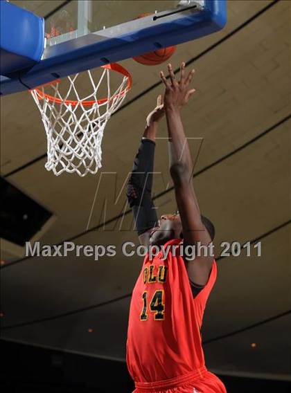 Thumbnail 3 in Windward vs. Orange Lutheran (CIF SS 4AA Final) photogallery.