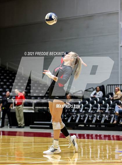 Thumbnail 3 in Lorena vs. Gunter (UIL Volleyball 3A Semi-Finals)  photogallery.