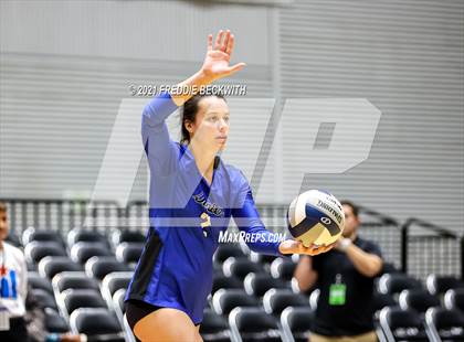 Thumbnail 1 in Lorena vs. Gunter (UIL Volleyball 3A Semi-Finals)  photogallery.
