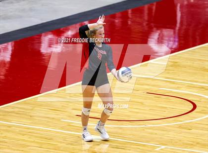 Thumbnail 3 in Lorena vs. Gunter (UIL Volleyball 3A Semi-Finals)  photogallery.