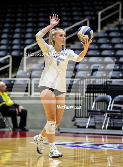 Thumbnail 3 in Lorena vs. Gunter (UIL Volleyball 3A Semi-Finals)  photogallery.