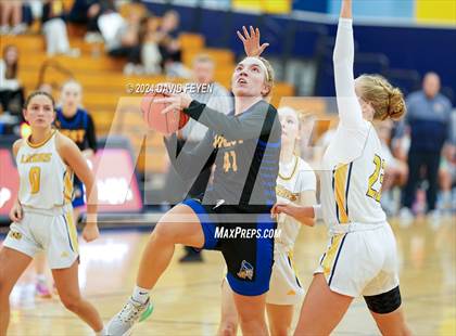 Thumbnail 1 in New Berlin West @ Kettle Moraine photogallery.