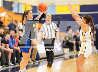Thumbnail 2 in New Berlin West @ Kettle Moraine photogallery.