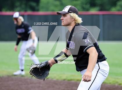 Thumbnail 1 in Mascoutah vs Triad (IHSA 3A Sectional) photogallery.