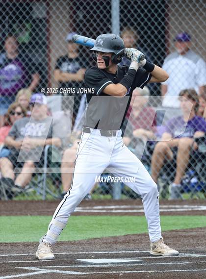 Thumbnail 3 in Mascoutah vs Triad (IHSA 3A Sectional) photogallery.