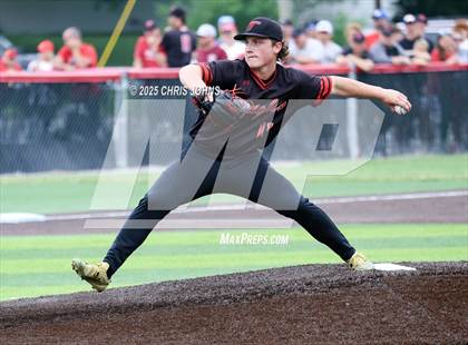 Thumbnail 3 in Mascoutah vs Triad (IHSA 3A Sectional) photogallery.