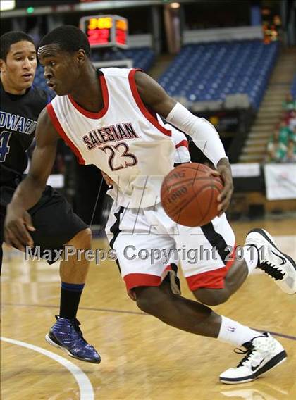 Thumbnail 2 in Salesian vs. Windward (CIF State D4 Final) photogallery.