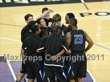Thumbnail 3 in Salesian vs. Windward (CIF State D4 Final) photogallery.
