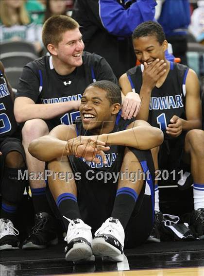 Thumbnail 1 in Salesian vs. Windward (CIF State D4 Final) photogallery.