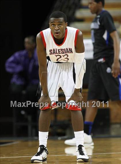 Thumbnail 1 in Salesian vs. Windward (CIF State D4 Final) photogallery.