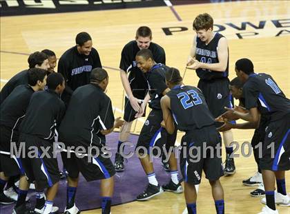 Thumbnail 2 in Salesian vs. Windward (CIF State D4 Final) photogallery.
