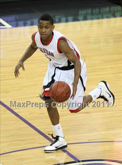 Thumbnail 1 in Salesian vs. Windward (CIF State D4 Final) photogallery.