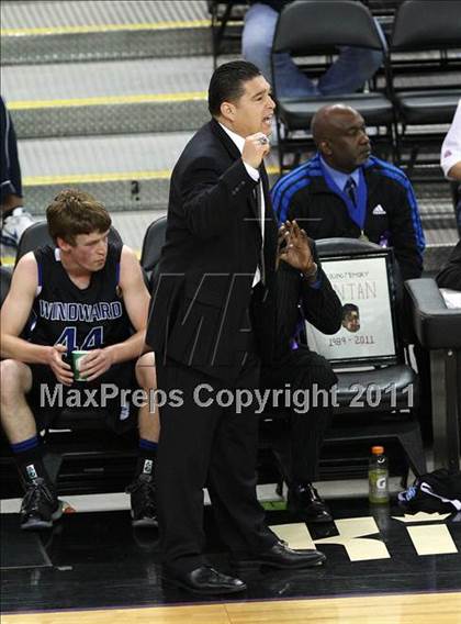 Thumbnail 2 in Salesian vs. Windward (CIF State D4 Final) photogallery.