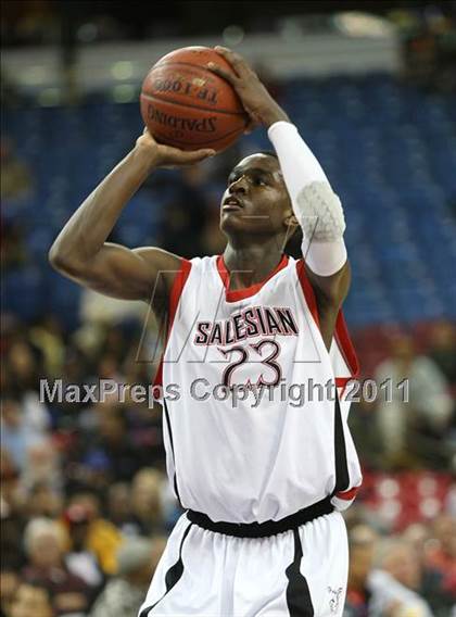 Thumbnail 1 in Salesian vs. Windward (CIF State D4 Final) photogallery.