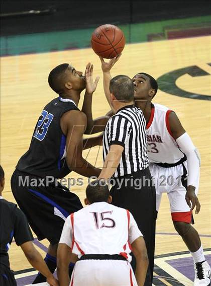 Thumbnail 3 in Salesian vs. Windward (CIF State D4 Final) photogallery.