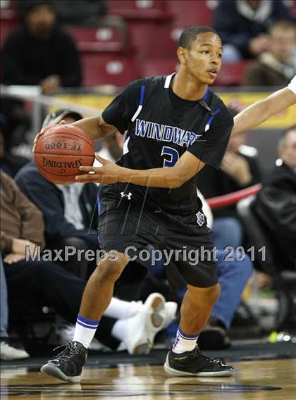 Thumbnail 1 in Salesian vs. Windward (CIF State D4 Final) photogallery.