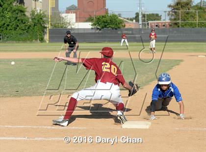 Thumbnail 2 in Arcadia vs. Burbank photogallery.