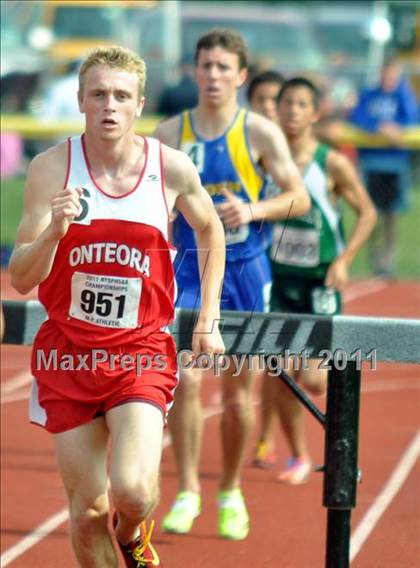 Thumbnail 1 in NYSPHSAA Track & Field Championships (Boys Events - Day 2) photogallery.