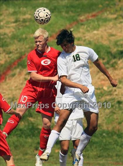 Thumbnail 3 in Knoxville Catholic vs Germantown (Bearden Invitational) photogallery.