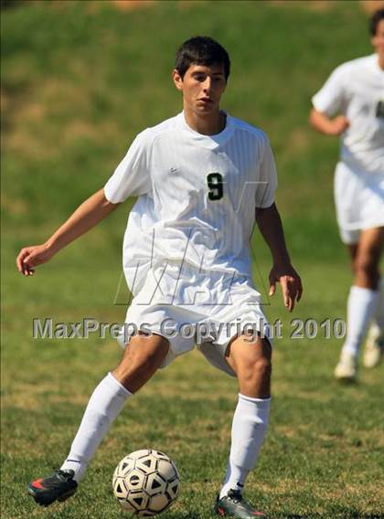 Thumbnail 2 in Knoxville Catholic vs Germantown (Bearden Invitational) photogallery.